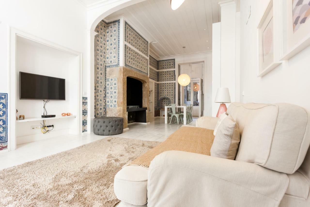 Baixa Tile Blue Two-Bedroom Apartment - By Lu Holidays Lisboa Exteriör bild
