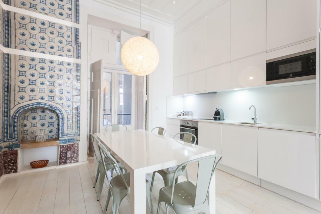 Baixa Tile Blue Two-Bedroom Apartment - By Lu Holidays Lisboa Exteriör bild